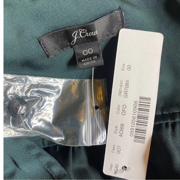 J. Crew Top Womens 00 Green Satin V-Neck Button Detail Peplum Elastic Waist - Picture 5 of 12